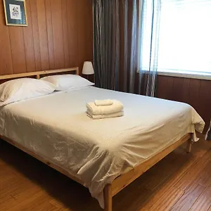 Homestay Cozy Modern Guest Close To Downtown Sights & Supermarket, Vancouver
